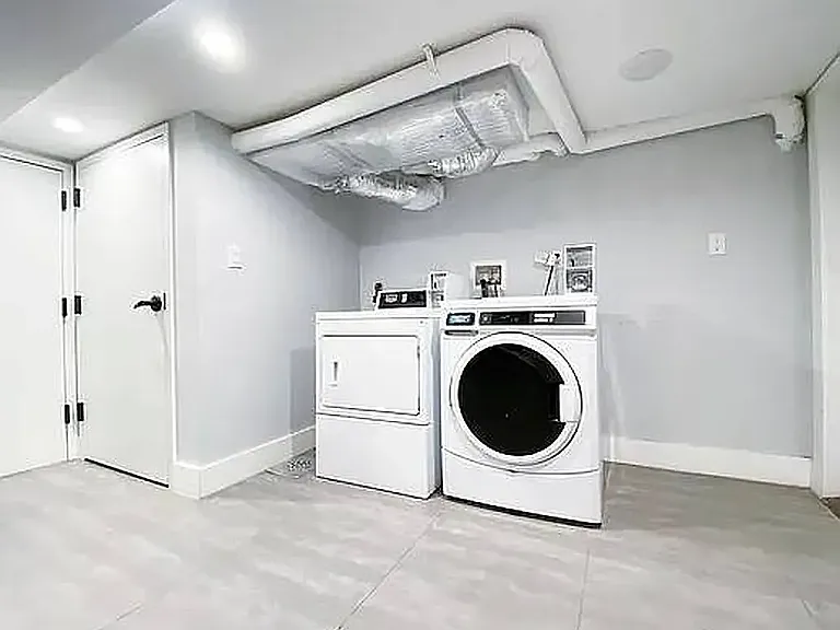 1180 Halsey St #3 — Photo 12
