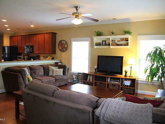 4th image of 37 Gadwall Dr W