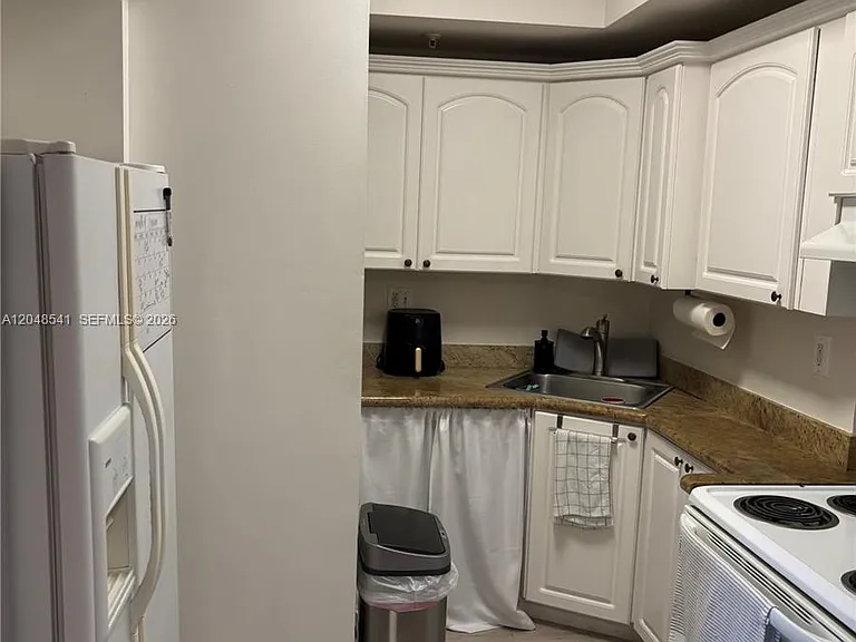 3500 Coral Way #406 — Photo 5