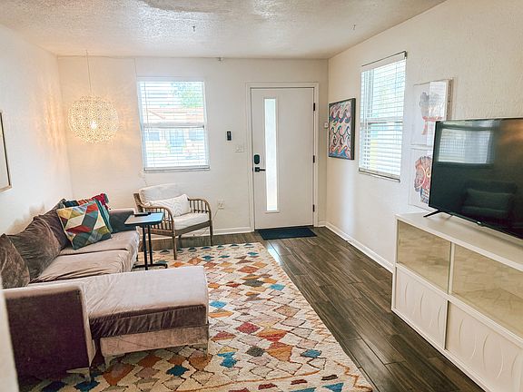 3rd image of 2043 14th St N #A