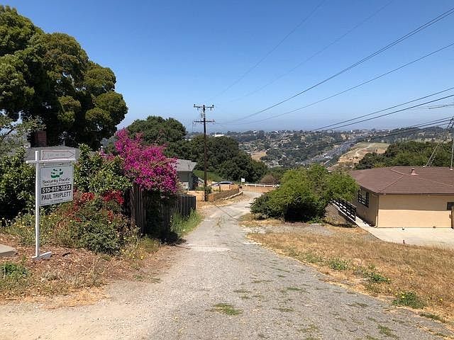 1st image of Rose Arbor Ave