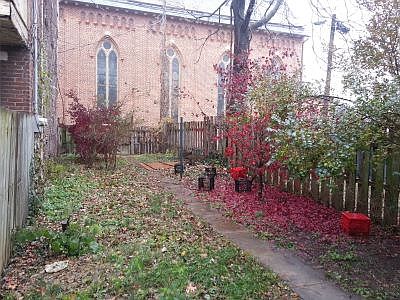 105 S. Pershing Ave. - Yard