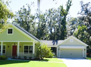 7 Osprey Rd, Beaufort, SC 29907
