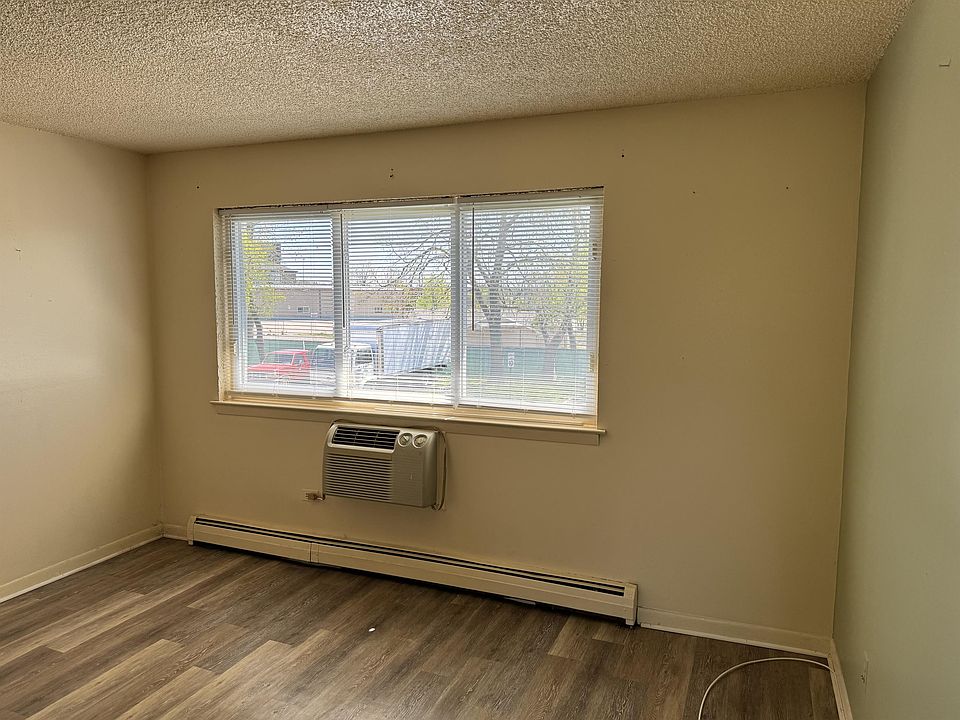 1st image of 1209 Long Valley Dr #3A