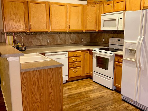 5th image of 670 Alexia Ct