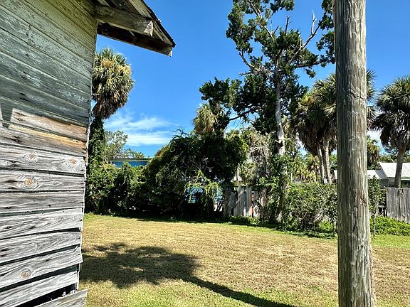 3rd image of 709 5th St