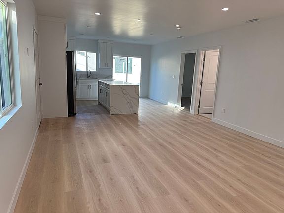 5th image of 9945 1/2 Lull St