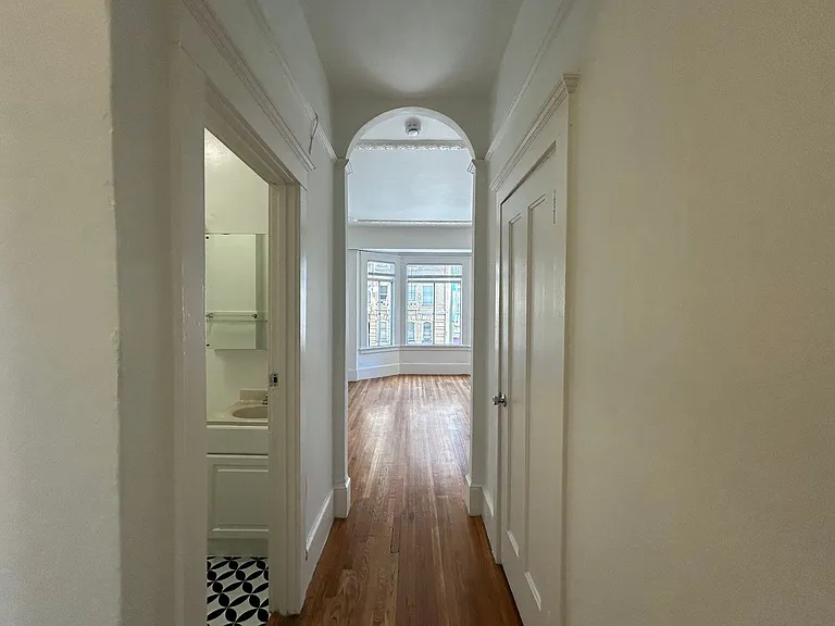 737 Bush Street (1371rc) — Photo 3