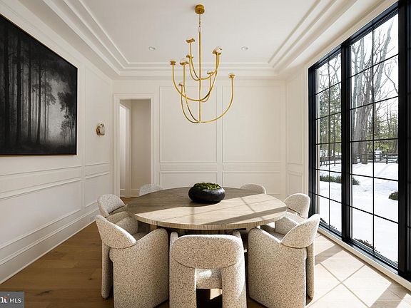 4th image of 8634 Overlook Rd