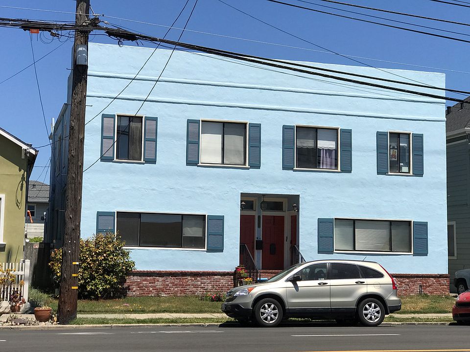 1st image of 215 Pacific Ave #C