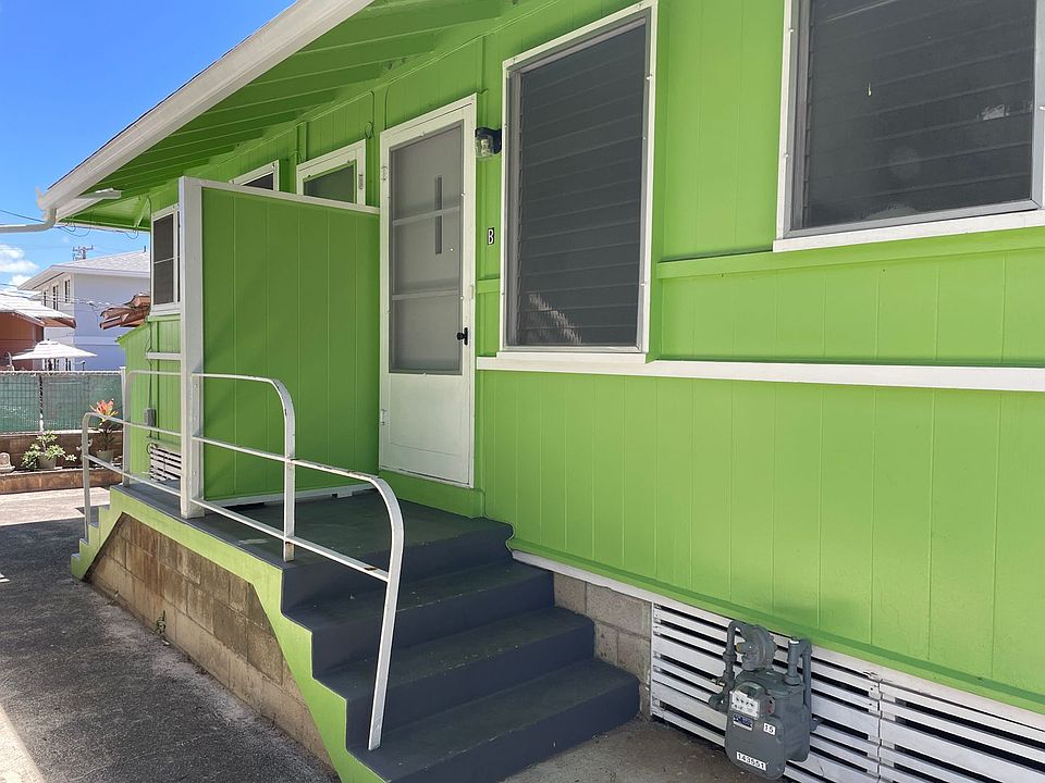 1st image of 209 Puuhue Pl APT B
