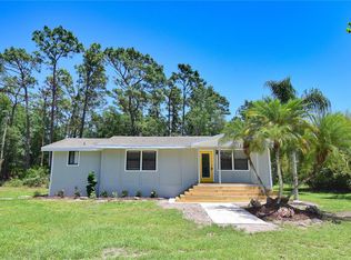 962 Settlers Loop, Geneva, FL 32732