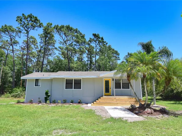 962 Settlers Loop, Geneva, FL 32732