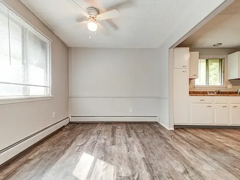 North Dohr Apartments — Photo 31