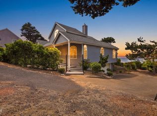 6988 NW Pacific Coast Hwy, Seal Rock, OR 97376