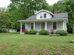 1637 Thompson Dr, Winston Salem, NC 27127