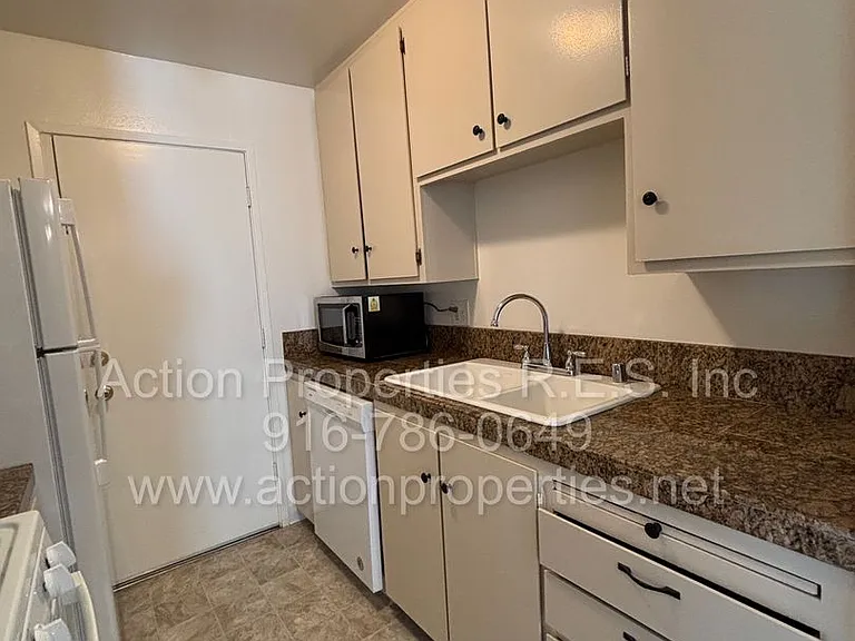 303 Harding Blvd #4 — Photo 4