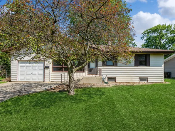 365 Harold St, Crystal Lake, IL 60014