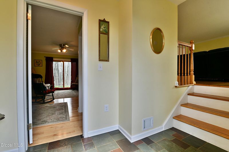4th image of 13 Arnold Drive
