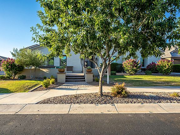 3rd image of 2262 E Aris Dr