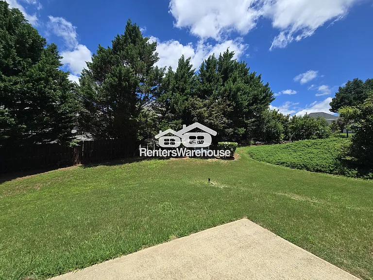2761 Autumn View Dr — Photo 22