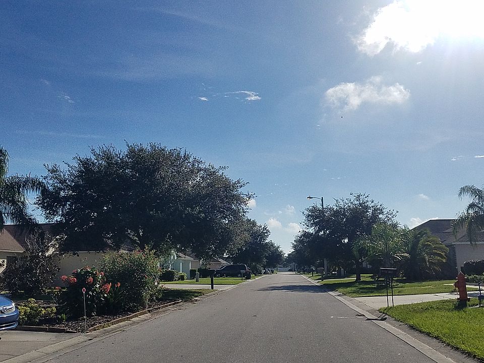 2nd image of 6022 Live Oak Dr