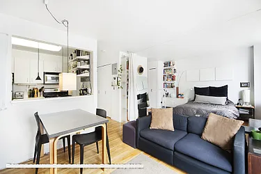 Rented by Nicole Fishman, LREB