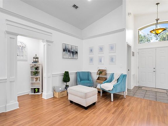 3rd image of 2319 Cimmaron Ash Way