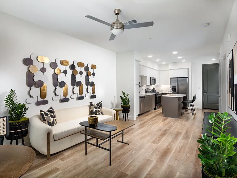 200 S Zoo Ln — Photo 29