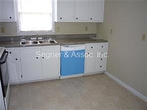 2nd image of 353 River Rd