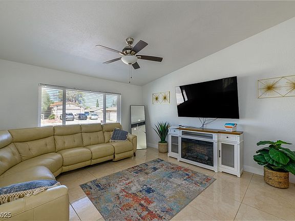 4th image of 6149 Vista Verde
