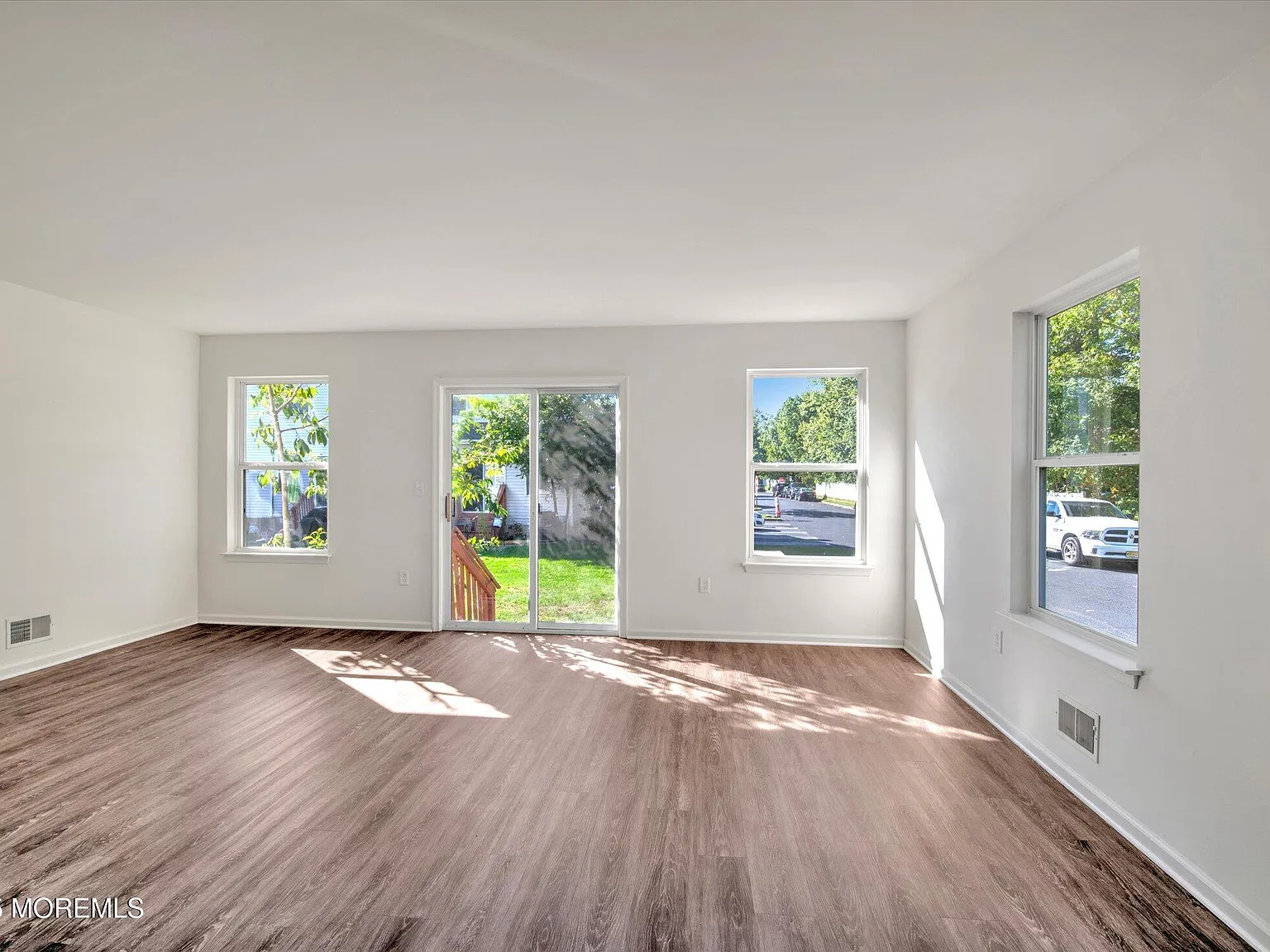3 bed, 2.5 bath, 1032 sqft, $2,800 — Photo 4