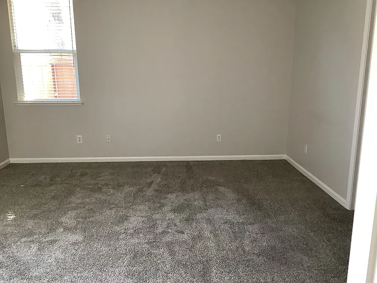 1488 Wellington Ave — Photo 21