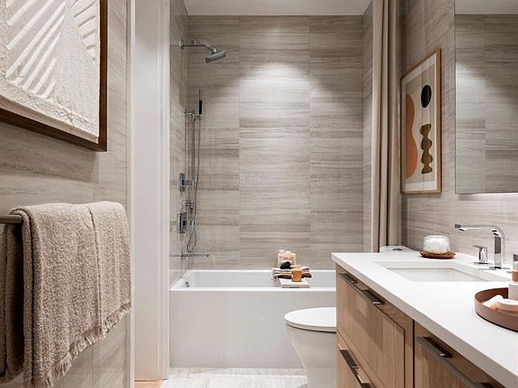 5th image of 425 Lampson St #102