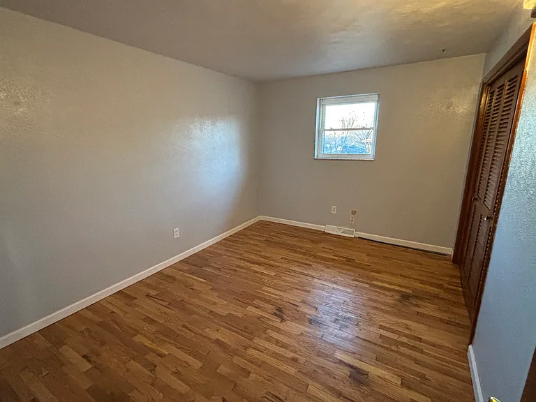 1580 Grandview Dr — Photo 11