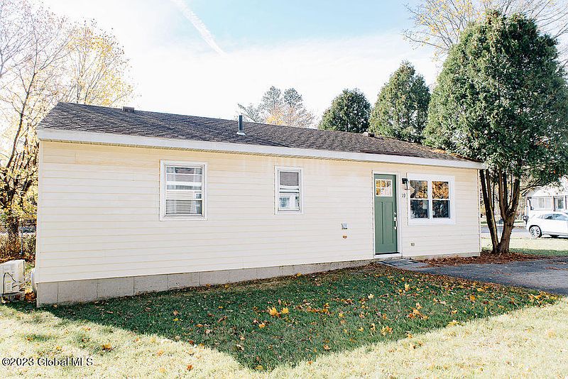 2nd image of 19 Grenada Terrace