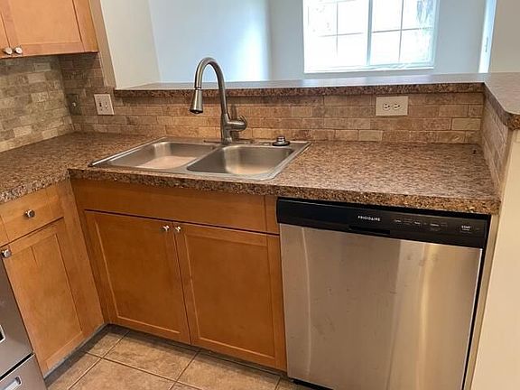 4th image of 7824 Sonoma Springs Cir APT 211