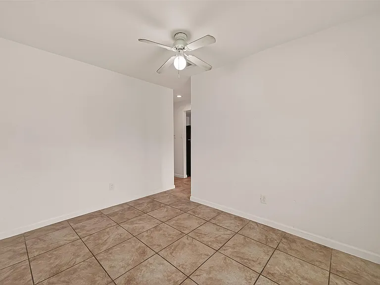 6311 Tall Willow Dr — Photo 21