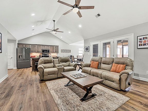 2nd image of 111 Windstone Dr