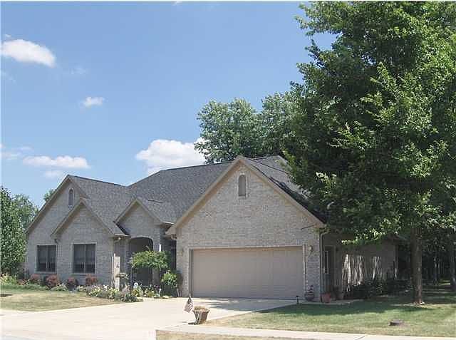 1st image of 239 N Woodridge Dr