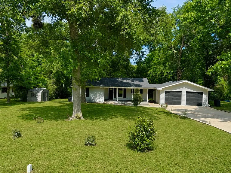 10747 Doe Hill Rd — Photo 2