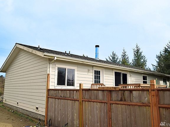 2nd image of 121 N Wynoochee Dr SW