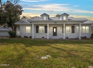 950 S Poydras St, Breaux Bridge, LA 70517