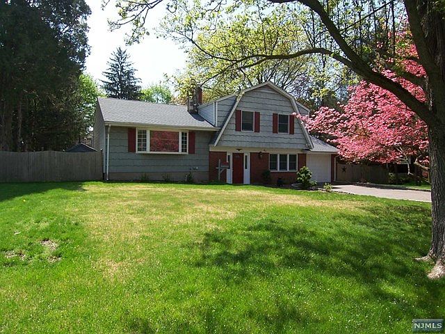 1st image of 41 Westdale Ave