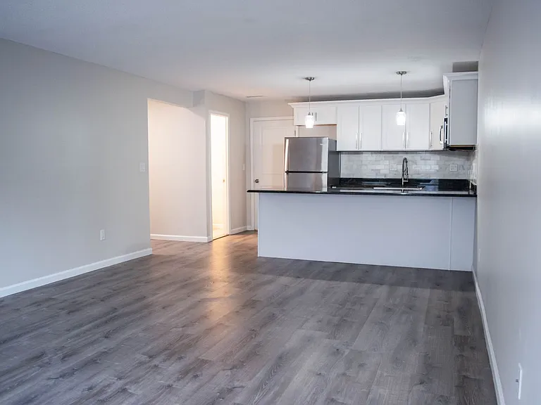 467 Whalley Ave #T — Photo 2