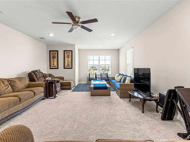 8142 SW 59th Ave — Photo 41