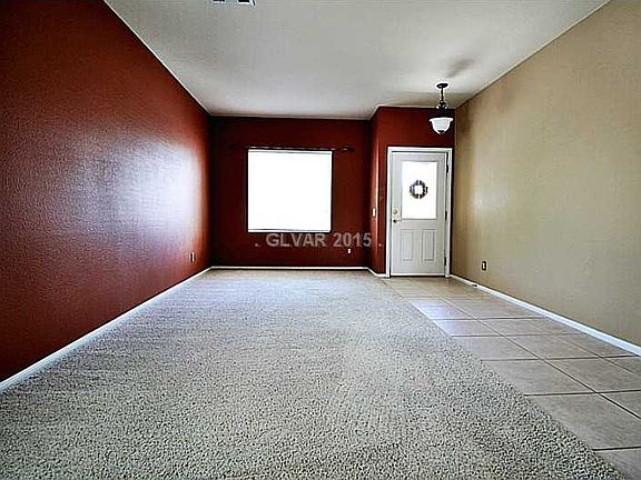 5th image of 10818 Milbank Ave