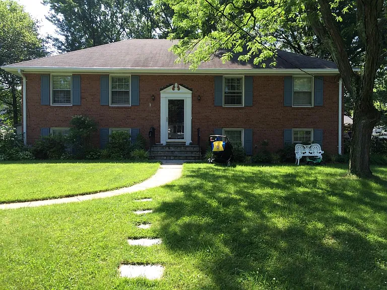 8421 Crown Pl — Photo 39