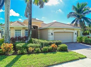 4943 Cerromar Dr, Naples, FL 34112