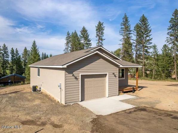 415 F St, Plummer, ID 83851